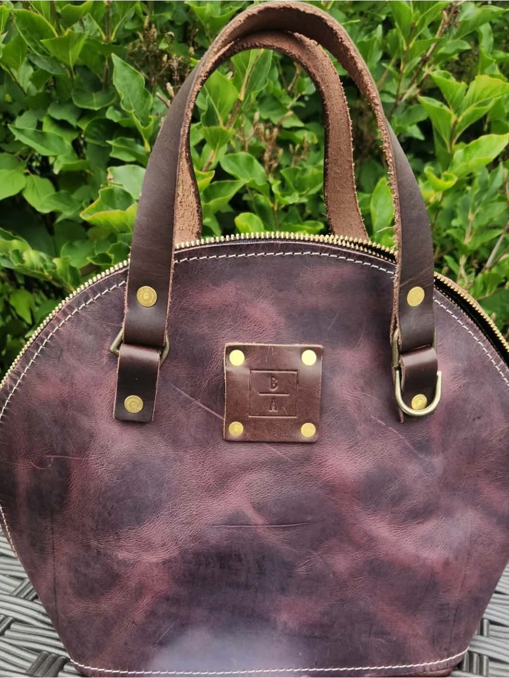 Bergamont & Amor Beckett Bag in Purple with pull up . Crossbody strap